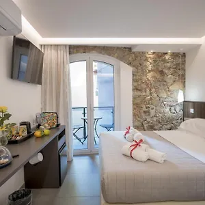 Charming , Taormina Italy